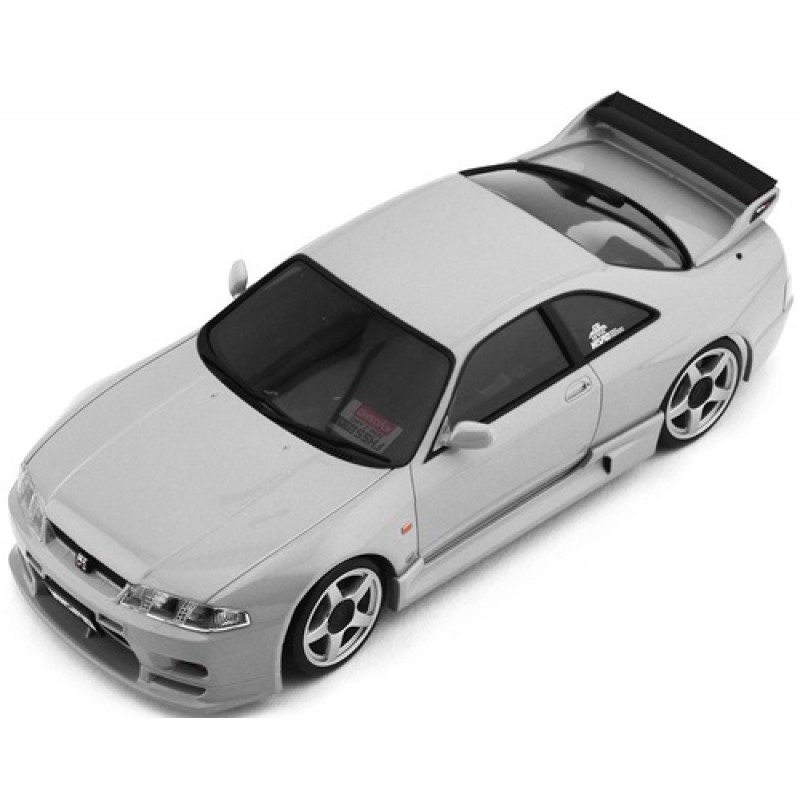 Kyosho MA-020 AWD Mini-Z ReadySet w/Nissan Skyline GT-R NISMO R33 Body (Silver) w/KT-531P 2.4GHz Radio