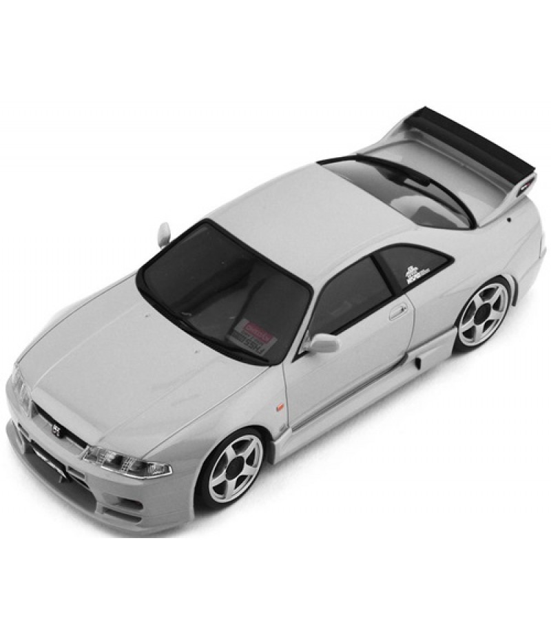 Kyosho MA-020 AWD Mini-Z ReadySet w/Nissan Skyline GT-R NISMO R33 Body (Silver) w/KT-531P 2.4GHz Radio